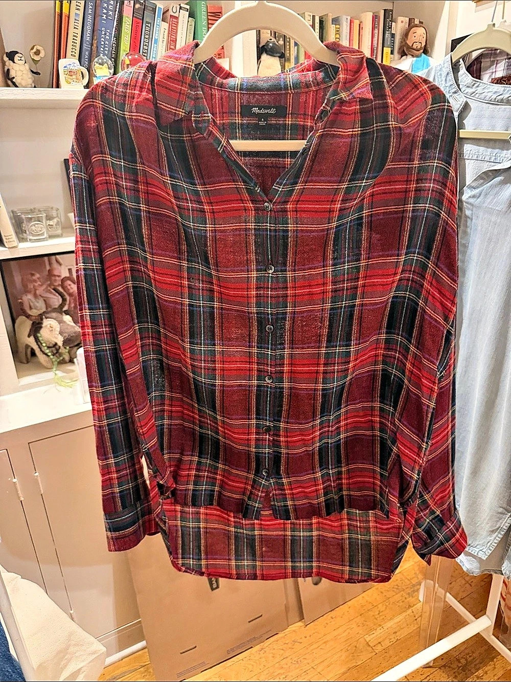 Madewell Plaid Button Down in Red & Green Small Like New